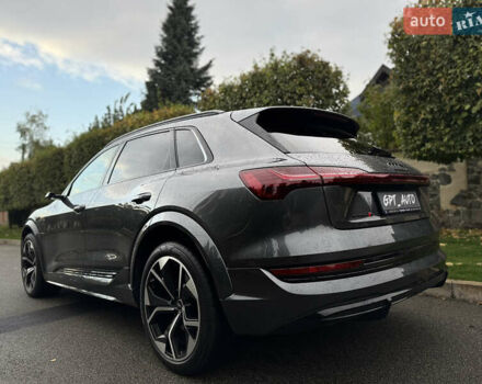 Серый Ауди E-Tron, объемом двигателя 0 л и пробегом 27 тыс. км за 48800 $, фото 6 на Automoto.ua