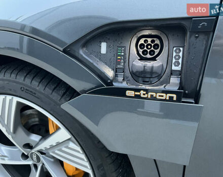 Сірий Ауді E-Tron, об'ємом двигуна 0 л та пробігом 55 тис. км за 42000 $, фото 25 на Automoto.ua