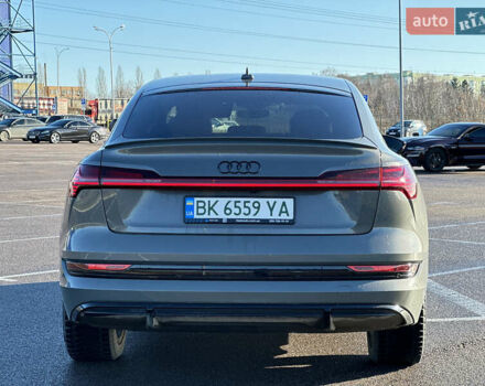 Сірий Ауді E-Tron, об'ємом двигуна 0 л та пробігом 58 тис. км за 45200 $, фото 9 на Automoto.ua