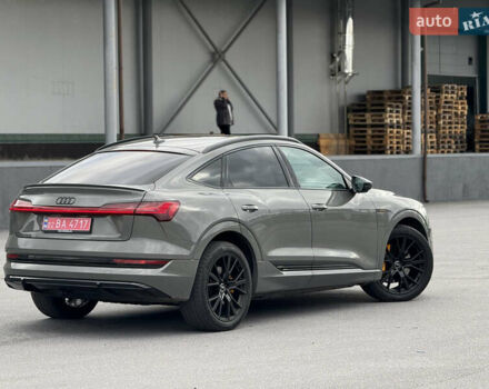 Ауди E-Tron 2022 в Виннице на Automoto.ua Серый Ауди E-Tron, объемом двигателя 0 л и пробегом 150 тыс. км за 39207 $, фото 13 на Automoto.ua