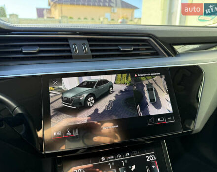Серый Ауди E-Tron, объемом двигателя 0 л и пробегом 90 тыс. км за 33000 $, фото 57 на Automoto.ua