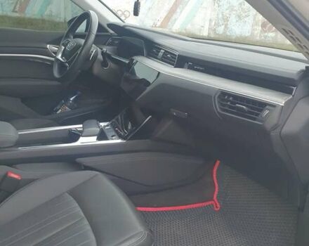 Серый Ауди E-Tron, объемом двигателя 0 л и пробегом 30 тыс. км за 45000 $, фото 17 на Automoto.ua