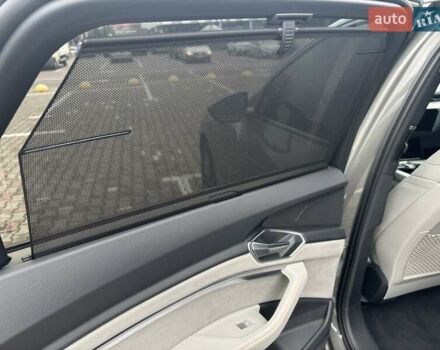 Серый Ауди E-Tron, объемом двигателя 0 л и пробегом 25 тыс. км за 44900 $, фото 16 на Automoto.ua