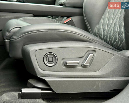 Серый Ауди E-Tron, объемом двигателя 0 л и пробегом 37 тыс. км за 49500 $, фото 35 на Automoto.ua