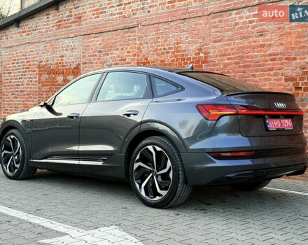 Серый Ауди E-Tron, объемом двигателя 0 л и пробегом 84 тыс. км за 39999 $, фото 19 на Automoto.ua