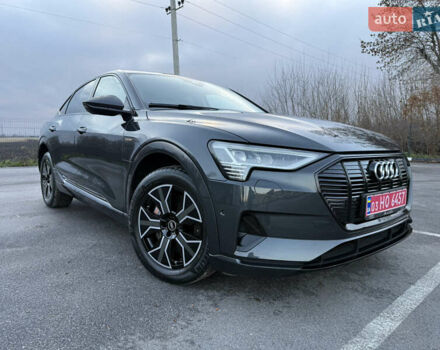 Серый Ауди E-Tron, объемом двигателя 0 л и пробегом 197 тыс. км за 23900 $, фото 7 на Automoto.ua