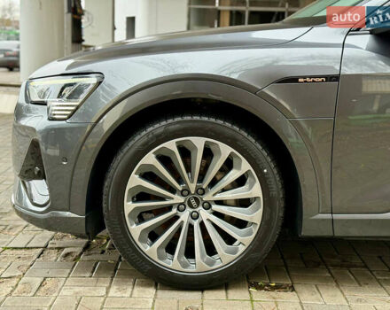 Сірий Ауді E-Tron, об'ємом двигуна 0 л та пробігом 39 тис. км за 46500 $, фото 27 на Automoto.ua