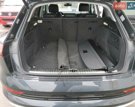 Сірий Ауді E-Tron, об'ємом двигуна 0 л та пробігом 87 тис. км за 40400 $, фото 1 на Automoto.ua