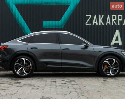 Серый Ауди E-Tron, объемом двигателя 0 л и пробегом 33 тыс. км за 53000 $, фото 12 на Automoto.ua