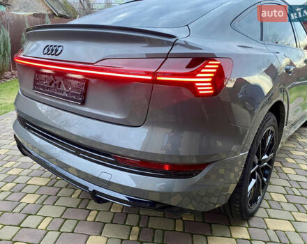 Сірий Ауді E-Tron, об'ємом двигуна 0 л та пробігом 43 тис. км за 45500 $, фото 13 на Automoto.ua