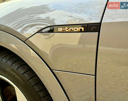 Серый Ауди E-Tron, объемом двигателя 0 л и пробегом 31 тыс. км за 46500 $, фото 28 на Automoto.ua