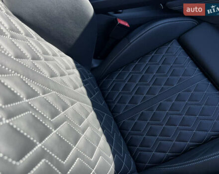 Серый Ауди E-Tron, объемом двигателя 0 л и пробегом 42 тыс. км за 47848 $, фото 44 на Automoto.ua