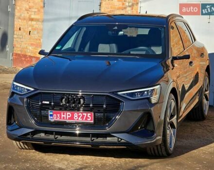Сірий Ауді E-Tron, об'ємом двигуна 0 л та пробігом 100 тис. км за 41888 $, фото 99 на Automoto.ua