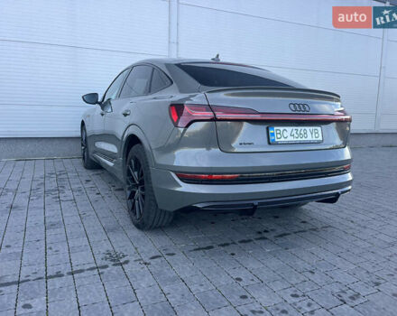 Серый Ауди E-Tron, объемом двигателя 0 л и пробегом 45 тыс. км за 45950 $, фото 15 на Automoto.ua