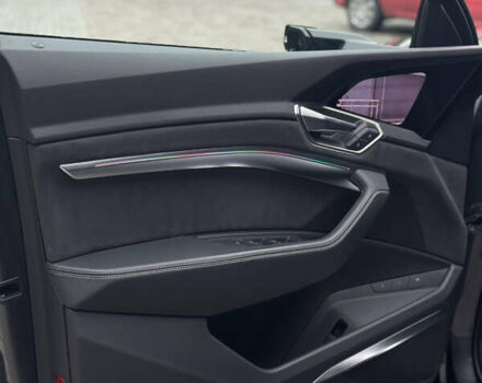 Сірий Ауді E-Tron, об'ємом двигуна 0 л та пробігом 59 тис. км за 45999 $, фото 12 на Automoto.ua