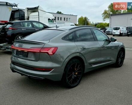 Серый Ауди E-Tron, объемом двигателя 0 л и пробегом 149 тыс. км за 36900 $, фото 2 на Automoto.ua