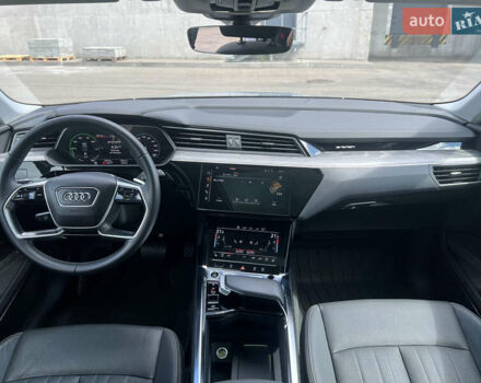 Сірий Ауді E-Tron, об'ємом двигуна 0 л та пробігом 22 тис. км за 48490 $, фото 26 на Automoto.ua