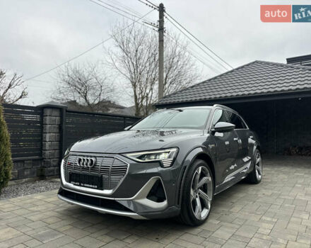Сірий Ауді E-Tron, об'ємом двигуна 0 л та пробігом 48 тис. км за 49999 $, фото 14 на Automoto.ua