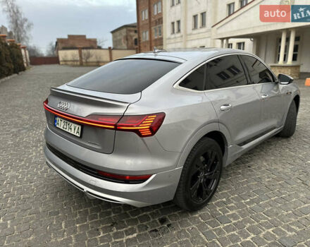 Сірий Ауді E-Tron, об'ємом двигуна 0 л та пробігом 80 тис. км за 39900 $, фото 9 на Automoto.ua