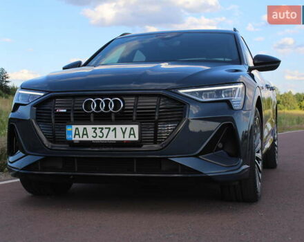 Сірий Ауді E-Tron, об'ємом двигуна 0 л та пробігом 80 тис. км за 38700 $, фото 1 на Automoto.ua