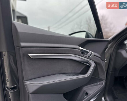 Сірий Ауді E-Tron, об'ємом двигуна 0 л та пробігом 22 тис. км за 49999 $, фото 42 на Automoto.ua