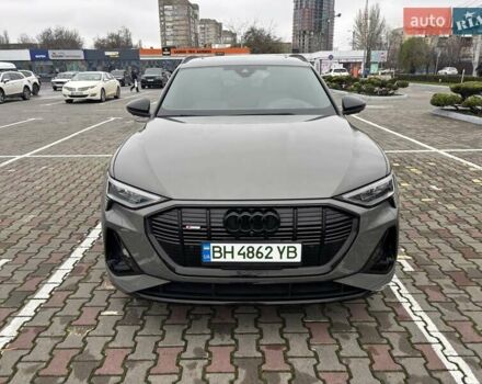 Серый Ауди E-Tron, объемом двигателя 0 л и пробегом 25 тыс. км за 44900 $, фото 7 на Automoto.ua