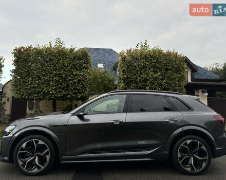 Серый Ауди E-Tron, объемом двигателя 0 л и пробегом 27 тыс. км за 48800 $, фото 5 на Automoto.ua