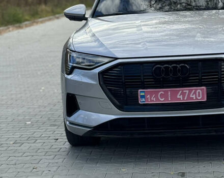 Серый Ауди E-Tron, объемом двигателя 0 л и пробегом 145 тыс. км за 29500 $, фото 6 на Automoto.ua