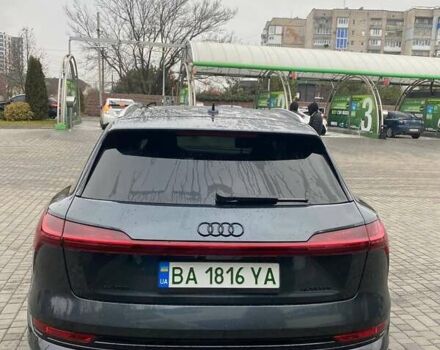 Сірий Ауді E-Tron, об'ємом двигуна 0 л та пробігом 26 тис. км за 34000 $, фото 1 на Automoto.ua