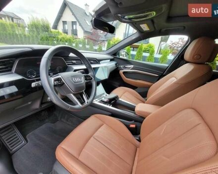 Серый Ауди E-Tron, объемом двигателя 0 л и пробегом 27 тыс. км за 33000 $, фото 5 на Automoto.ua