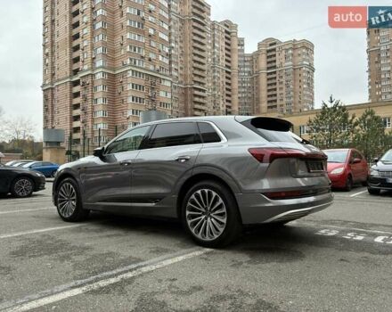 Серый Ауди E-Tron, объемом двигателя 0 л и пробегом 112 тыс. км за 31900 $, фото 20 на Automoto.ua