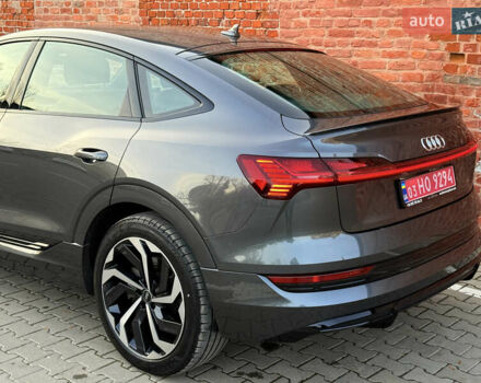 Серый Ауди E-Tron, объемом двигателя 0 л и пробегом 84 тыс. км за 39999 $, фото 18 на Automoto.ua