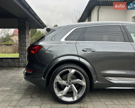 Сірий Ауді E-Tron, об'ємом двигуна 0 л та пробігом 48 тис. км за 49999 $, фото 4 на Automoto.ua