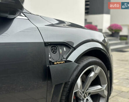 Сірий Ауді E-Tron, об'ємом двигуна 0 л та пробігом 48 тис. км за 49999 $, фото 40 на Automoto.ua