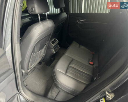 Сірий Ауді E-Tron, об'ємом двигуна 0 л та пробігом 99 тис. км за 33500 $, фото 10 на Automoto.ua