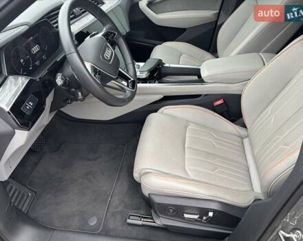 Серый Ауди E-Tron, объемом двигателя 0 л и пробегом 25 тыс. км за 44900 $, фото 10 на Automoto.ua