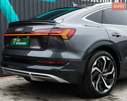 Серый Ауди E-Tron, объемом двигателя 0 л и пробегом 33 тыс. км за 53000 $, фото 13 на Automoto.ua