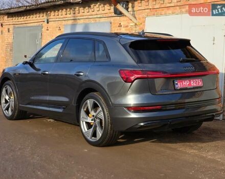 Сірий Ауді E-Tron, об'ємом двигуна 0 л та пробігом 100 тис. км за 41888 $, фото 118 на Automoto.ua