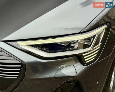 Сірий Ауді E-Tron, об'ємом двигуна 0 л та пробігом 39 тис. км за 46500 $, фото 17 на Automoto.ua