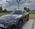 Серый Ауди E-Tron, объемом двигателя 0 л и пробегом 26 тыс. км за 51000 $, фото 2 на Automoto.ua
