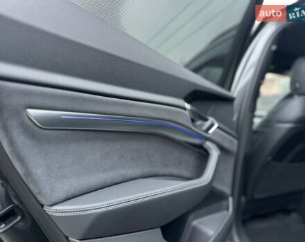 Серый Ауди E-Tron, объемом двигателя 0 л и пробегом 48 тыс. км за 49999 $, фото 74 на Automoto.ua
