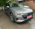 Серый Ауди E-Tron, объемом двигателя 0 л и пробегом 44 тыс. км за 38700 $, фото 2 на Automoto.ua