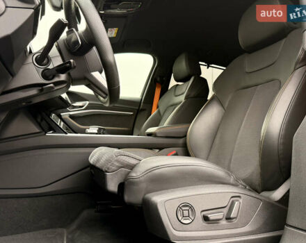 Серый Ауди E-Tron, объемом двигателя 0 л и пробегом 104 тыс. км за 39820 $, фото 36 на Automoto.ua