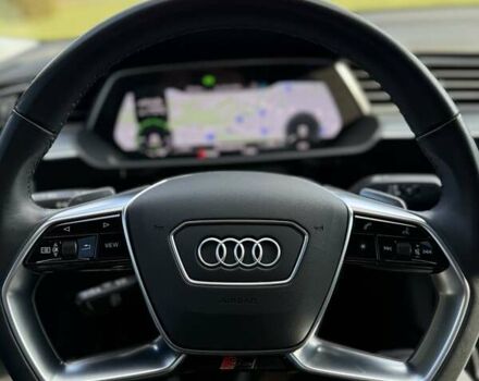 Серый Ауди E-Tron, объемом двигателя 0 л и пробегом 31 тыс. км за 40500 $, фото 25 на Automoto.ua
