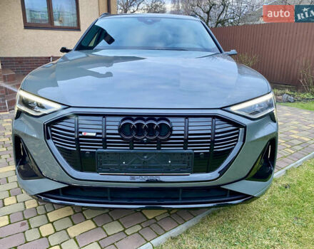 Сірий Ауді E-Tron, об'ємом двигуна 0 л та пробігом 43 тис. км за 45500 $, фото 5 на Automoto.ua