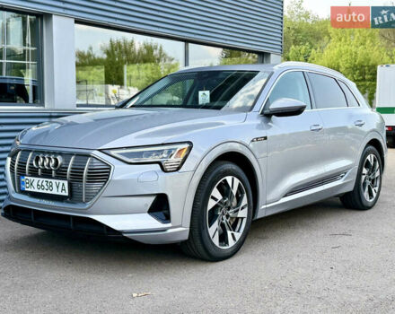 Серый Ауди E-Tron, объемом двигателя 0 л и пробегом 32 тыс. км за 35000 $, фото 12 на Automoto.ua