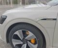 Серый Ауди E-Tron, объемом двигателя 0 л и пробегом 30 тыс. км за 45000 $, фото 4 на Automoto.ua
