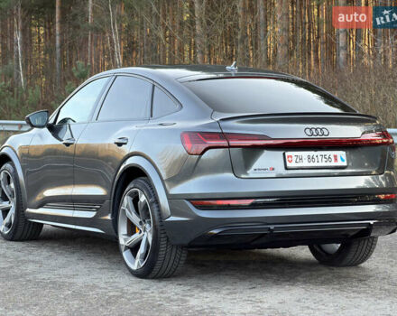 Серый Ауди E-Tron, объемом двигателя 0 л и пробегом 14 тыс. км за 53999 $, фото 6 на Automoto.ua
