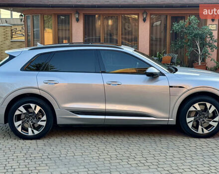 Сірий Ауді E-Tron, об'ємом двигуна 0 л та пробігом 49 тис. км за 36500 $, фото 24 на Automoto.ua