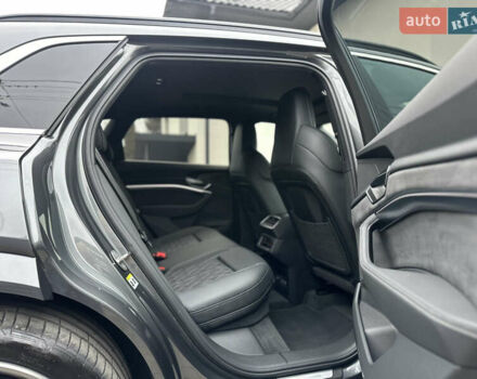 Сірий Ауді E-Tron, об'ємом двигуна 0 л та пробігом 22 тис. км за 49999 $, фото 85 на Automoto.ua